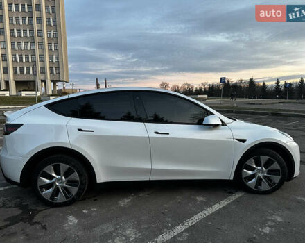 Белый Тесла Model Y, объемом двигателя 0 л и пробегом 55 тыс. км за 25450 $, фото 13 на Automoto.ua