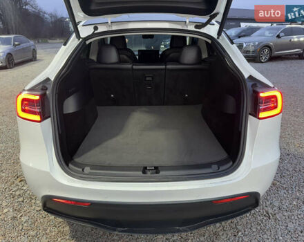 Белый Тесла Model Y, объемом двигателя 0 л и пробегом 128 тыс. км за 22600 $, фото 32 на Automoto.ua
