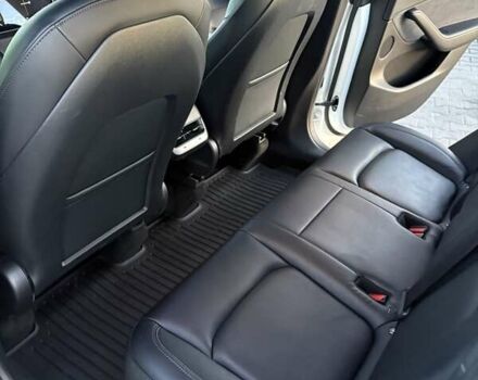 Белый Тесла Model Y, объемом двигателя 0 л и пробегом 84 тыс. км за 23700 $, фото 11 на Automoto.ua