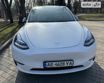 Белый Тесла Model Y, объемом двигателя 0 л и пробегом 56 тыс. км за 40500 $, фото 11 на Automoto.ua