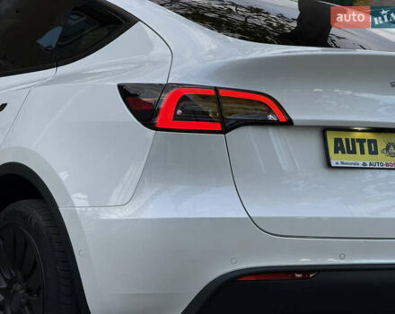 Тесла Model Y 2021 в Николаеве на Automoto.ua Белый Тесла Model Y, объемом двигателя 0 л и пробегом 80 тыс. км за 24999 $, фото 16 на Automoto.ua
