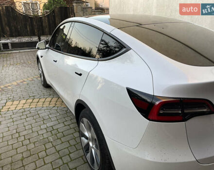 Білий Тесла Model Y, об'ємом двигуна 0 л та пробігом 13 тис. км за 25500 $, фото 33 на Automoto.ua
