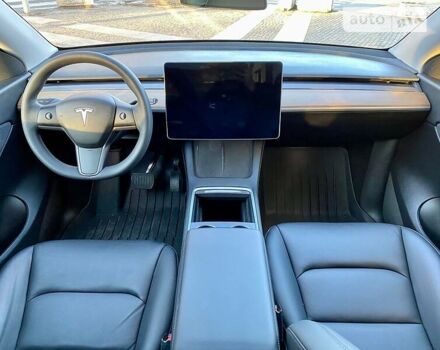 Білий Тесла Model Y, об'ємом двигуна 0 л та пробігом 9 тис. км за 52000 $, фото 32 на Automoto.ua