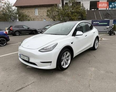 Белый Тесла Model Y, объемом двигателя 0 л и пробегом 68 тыс. км за 24900 $, фото 6 на Automoto.ua