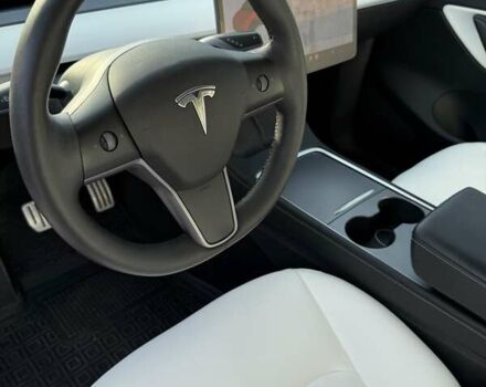 Белый Тесла Model Y, объемом двигателя 0 л и пробегом 91 тыс. км за 25500 $, фото 30 на Automoto.ua