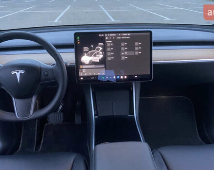 Белый Тесла Model Y, объемом двигателя 0 л и пробегом 81 тыс. км за 25000 $, фото 6 на Automoto.ua