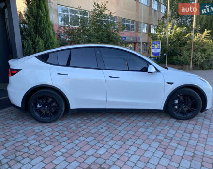 Белый Тесла Model Y, объемом двигателя 0 л и пробегом 39 тыс. км за 27300 $, фото 8 на Automoto.ua