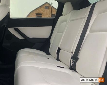 Белый Тесла Model Y, объемом двигателя 75 л и пробегом 45 тыс. км за 35999 $, фото 9 на Automoto.ua