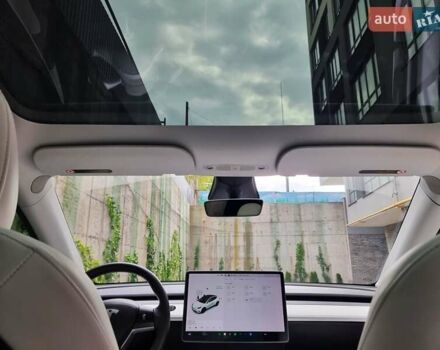 Белый Тесла Model Y, объемом двигателя 0 л и пробегом 98 тыс. км за 23699 $, фото 33 на Automoto.ua
