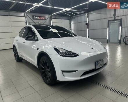 Білий Тесла Model Y, об'ємом двигуна 0 л та пробігом 91 тис. км за 19200 $, фото 5 на Automoto.ua