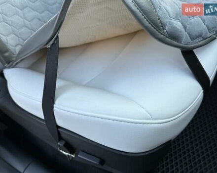 Білий Тесла Model Y, об'ємом двигуна 0 л та пробігом 78 тис. км за 26800 $, фото 14 на Automoto.ua