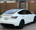 Білий Тесла Model Y, об'ємом двигуна 0 л та пробігом 79 тис. км за 24700 $, фото 46 на Automoto.ua