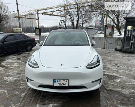 Белый Тесла Model Y, объемом двигателя 0 л и пробегом 57 тыс. км за 36900 $, фото 1 на Automoto.ua