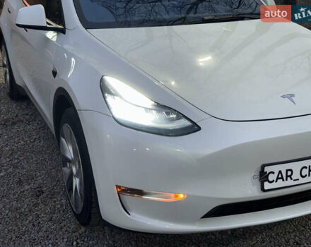 Белый Тесла Model Y, объемом двигателя 0 л и пробегом 128 тыс. км за 22600 $, фото 27 на Automoto.ua