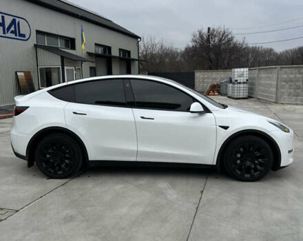 Белый Тесла Model Y, объемом двигателя 0 л и пробегом 76 тыс. км за 26700 $, фото 7 на Automoto.ua