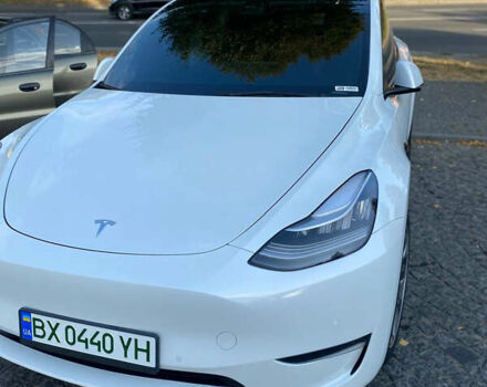 Белый Тесла Model Y, объемом двигателя 0 л и пробегом 67 тыс. км за 27500 $, фото 2 на Automoto.ua