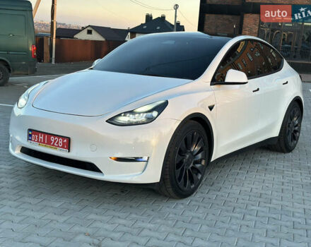 Білий Тесла Model Y, об'ємом двигуна 0 л та пробігом 105 тис. км за 24900 $, фото 2 на Automoto.ua