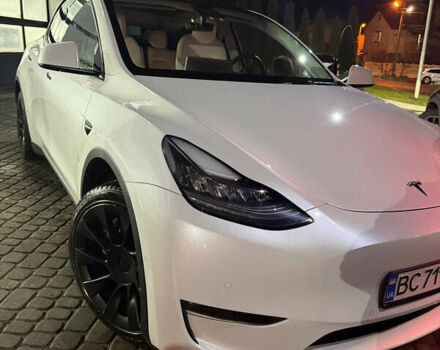 Білий Тесла Model Y, об'ємом двигуна 0 л та пробігом 25 тис. км за 22999 $, фото 6 на Automoto.ua