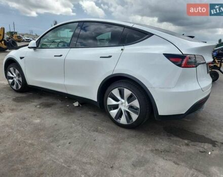 Белый Тесла Model Y, объемом двигателя 0 л и пробегом 105 тыс. км за 9600 $, фото 1 на Automoto.ua