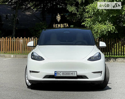 Белый Тесла Model Y, объемом двигателя 0 л и пробегом 31 тыс. км за 34500 $, фото 4 на Automoto.ua