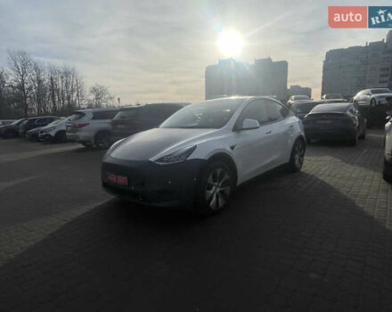 Белый Тесла Model Y, объемом двигателя 0 л и пробегом 70 тыс. км за 18500 $, фото 1 на Automoto.ua