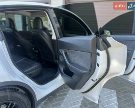 Белый Тесла Model Y, объемом двигателя 0 л и пробегом 101 тыс. км за 18800 $, фото 15 на Automoto.ua