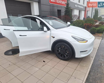 Білий Тесла Model Y, об'ємом двигуна 0 л та пробігом 149 тис. км за 25000 $, фото 3 на Automoto.ua