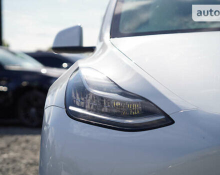 Белый Тесла Model Y, объемом двигателя 0 л и пробегом 30 тыс. км за 26900 $, фото 10 на Automoto.ua