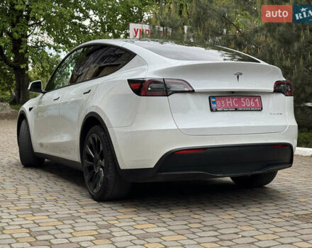 Белый Тесла Model Y, объемом двигателя 0 л и пробегом 122 тыс. км за 21800 $, фото 4 на Automoto.ua