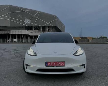 Белый Тесла Model Y, объемом двигателя 0 л и пробегом 39 тыс. км за 25999 $, фото 1 на Automoto.ua