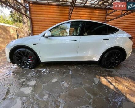 Белый Тесла Model Y, объемом двигателя 0 л и пробегом 76 тыс. км за 27000 $, фото 8 на Automoto.ua