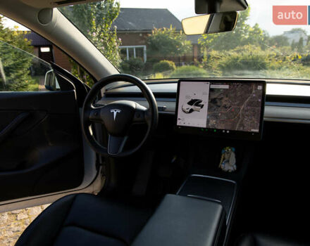 Белый Тесла Model Y, объемом двигателя 0 л и пробегом 103 тыс. км за 28400 $, фото 18 на Automoto.ua