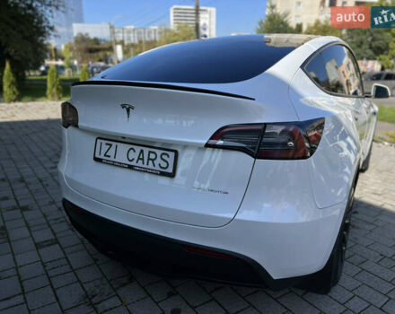 Белый Тесла Model Y, объемом двигателя 0 л и пробегом 88 тыс. км за 25700 $, фото 8 на Automoto.ua