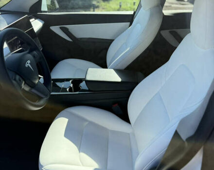 Білий Тесла Model Y, об'ємом двигуна 0 л та пробігом 72 тис. км за 29000 $, фото 10 на Automoto.ua