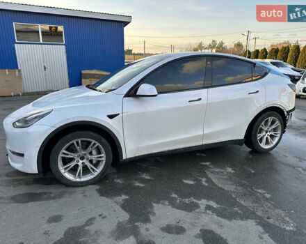 Белый Тесла Model Y, объемом двигателя 0 л и пробегом 42 тыс. км за 20700 $, фото 3 на Automoto.ua