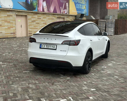 Білий Тесла Model Y, об'ємом двигуна 0 л та пробігом 85 тис. км за 26700 $, фото 4 на Automoto.ua