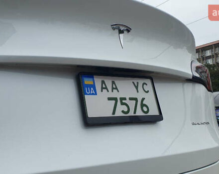 Білий Тесла Model Y, об'ємом двигуна 0 л та пробігом 74 тис. км за 25900 $, фото 26 на Automoto.ua
