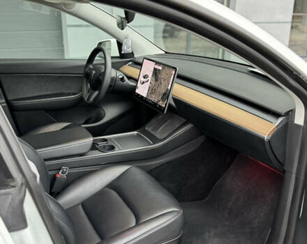 Білий Тесла Model Y, об'ємом двигуна 0 л та пробігом 116 тис. км за 26500 $, фото 7 на Automoto.ua