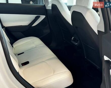 Білий Тесла Model Y, об'ємом двигуна 0 л та пробігом 1 тис. км за 29500 $, фото 20 на Automoto.ua