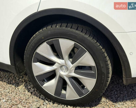 Белый Тесла Model Y, объемом двигателя 0 л и пробегом 128 тыс. км за 22600 $, фото 9 на Automoto.ua