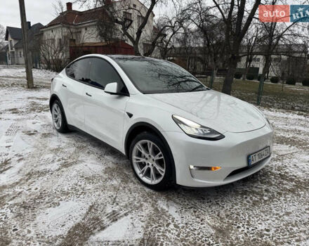 Белый Тесла Model Y, объемом двигателя 0 л и пробегом 60 тыс. км за 29900 $, фото 2 на Automoto.ua