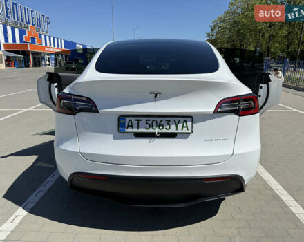 Белый Тесла Model Y, объемом двигателя 0 л и пробегом 110 тыс. км за 27750 $, фото 35 на Automoto.ua