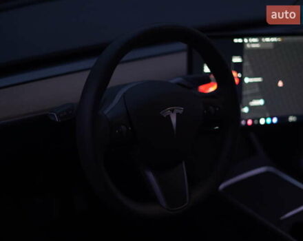 Білий Тесла Model Y, об'ємом двигуна 0 л та пробігом 66 тис. км за 23500 $, фото 52 на Automoto.ua