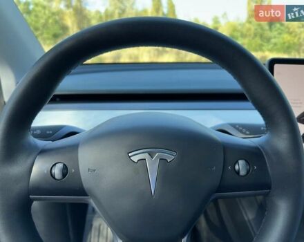 Тесла Model Y 2021 в Киеве на Automoto.ua Белый Тесла Model Y, объемом двигателя 0 л и пробегом 73 тыс. км за 29400 $, фото 30 на Automoto.ua