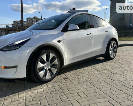 Белый Тесла Model Y, объемом двигателя 0 л и пробегом 61 тыс. км за 34500 $, фото 23 на Automoto.ua