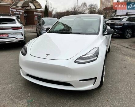 Белый Тесла Model Y, объемом двигателя 0 л и пробегом 47 тыс. км за 23499 $, фото 1 на Automoto.ua