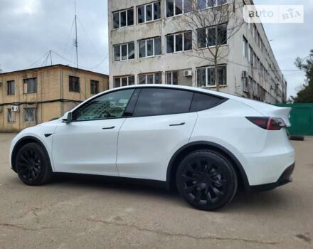 Білий Тесла Model Y, об'ємом двигуна 0 л та пробігом 76 тис. км за 32800 $, фото 16 на Automoto.ua