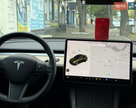 Тесла Model Y 2021 в Николаеве на Automoto.ua Белый Тесла Model Y, объемом двигателя 0 л и пробегом 80 тыс. км за 24999 $, фото 33 на Automoto.ua
