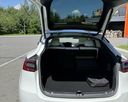 Белый Тесла Model Y, объемом двигателя 0 л и пробегом 119 тыс. км за 24500 $, фото 10 на Automoto.ua