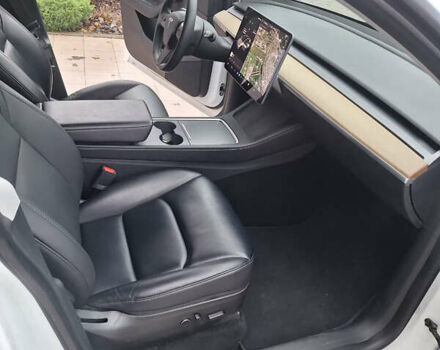 Білий Тесла Model Y, об'ємом двигуна 0 л та пробігом 149 тис. км за 25000 $, фото 16 на Automoto.ua